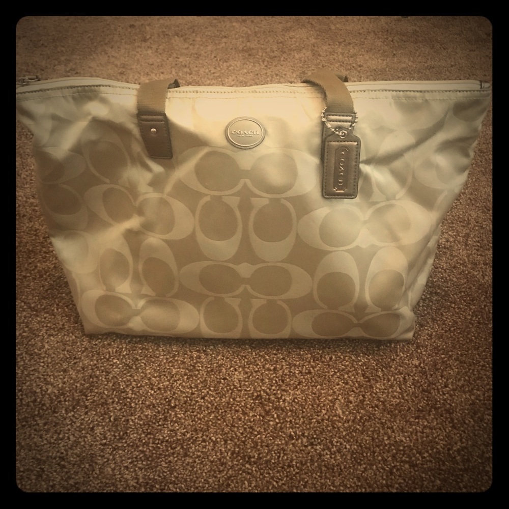 Coach tote bag with removable inner clutch